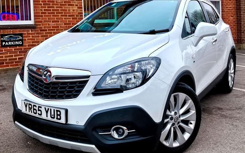 Used Vauxhall Mokka 140 HP (102 kW) 2015 White SUV