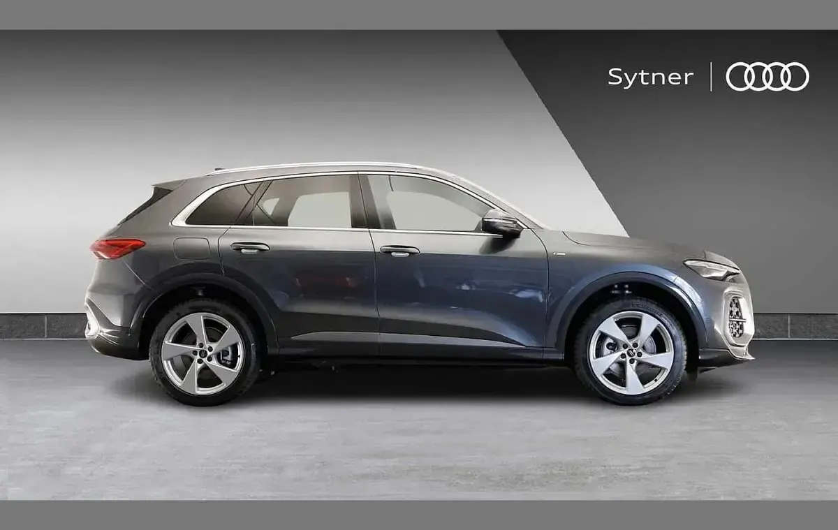 New Audi Q5 S-Line 200 HP (147 kW) 2026 Grey SUV