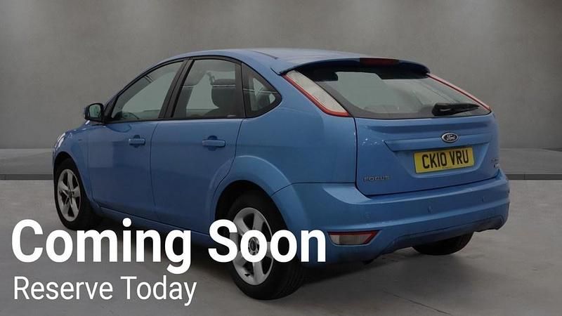 Used Ford Focus Zetec 2010 Blue Hatchback