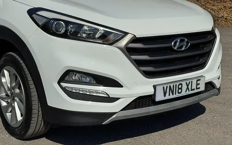 Used Hyundai Tucson SE 132 HP (97 kW) 2018 White SUV