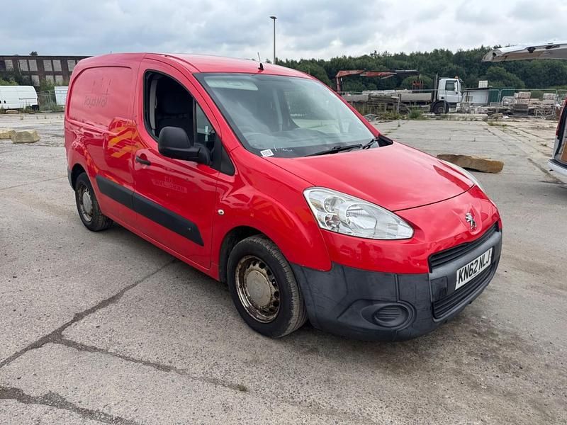 Red Used 2012 Peugeot Partner S MPV | £1,999 (Super price) - Image 1/4