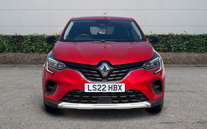 Usado Renault Captur Iconic 91 HP (66 kW) 2022 Vermelho SUV