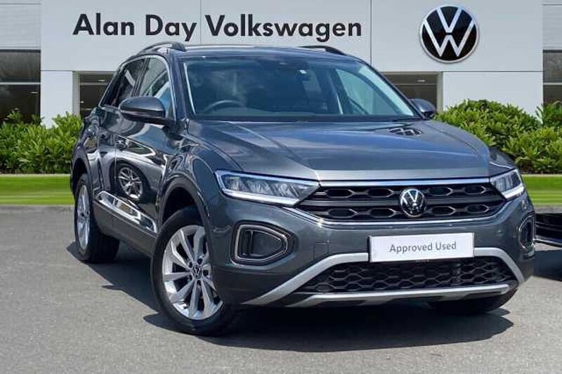 Used 2025 VW T-Roc Match SUV | £27,995 - Image 1/4