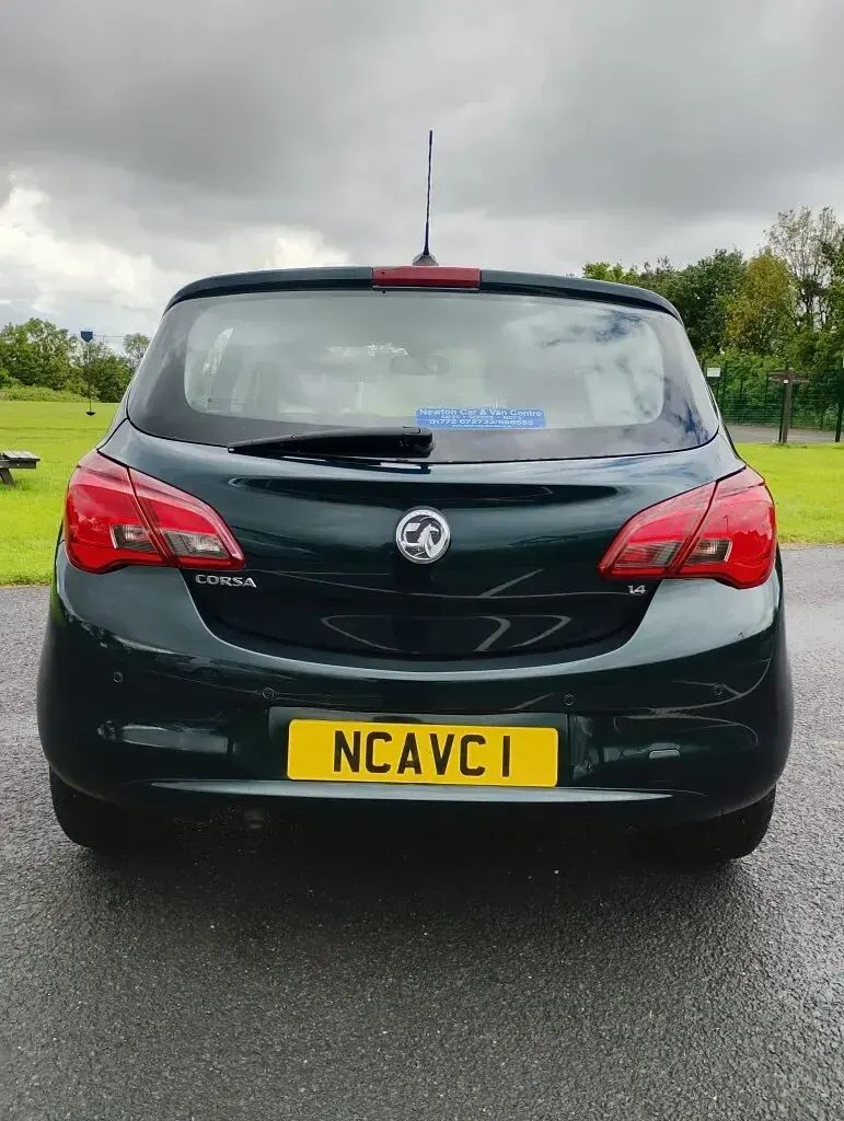 Begagnad Vauxhall Corsa 2016 Grön Halvkombi