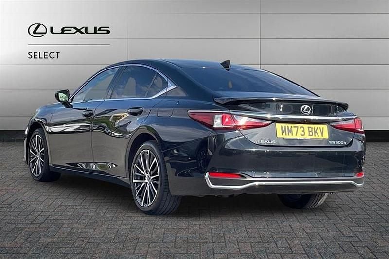 Used Lexus ES300H 218 HP (160 kW) 2023 Black Sedan