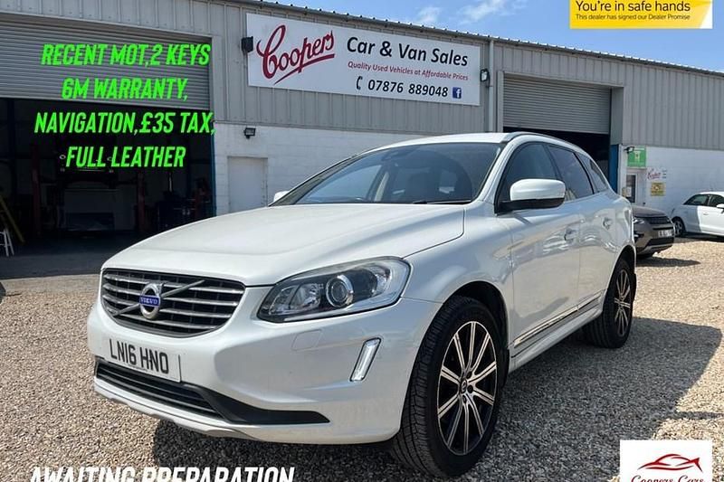 White Used 2016 Volvo XC60 SE Lux SUV | £9,995 (Fair price) - Image 1/1