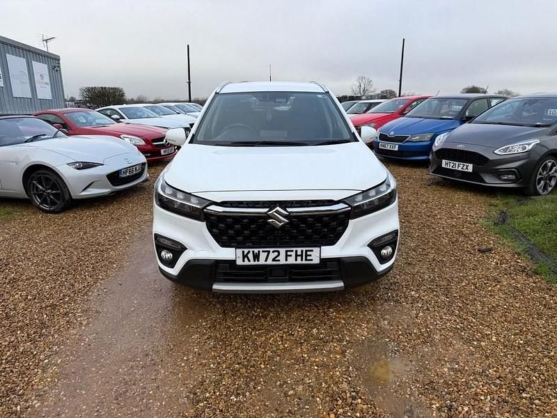 Used Suzuki SX4 2023 White Hatchback