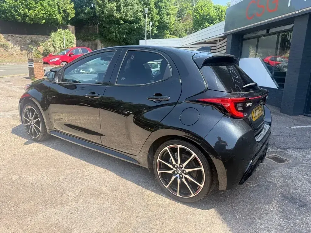 Used Toyota Yaris Sport 91 HP (66 kW) 2024 Black Hatchback