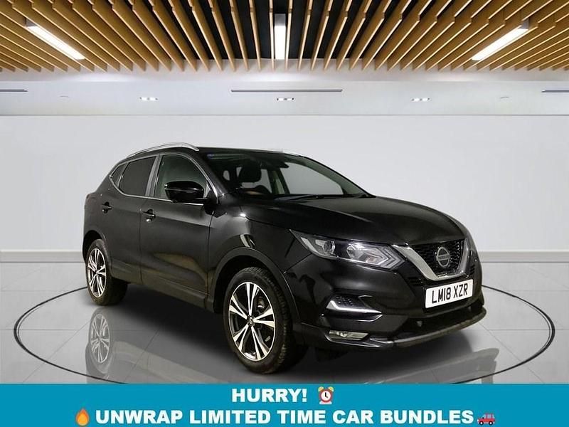 Black Used 2018 Nissan Qashqai N-Connecta SUV | £8,549 (Fair price) - Image 1/4