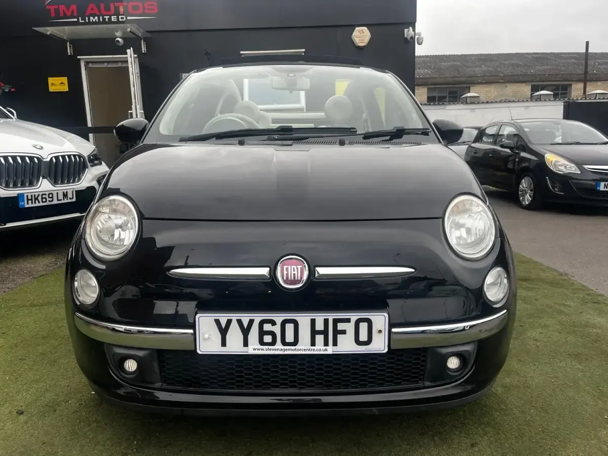 Usado Fiat 500C Lounge 69 HP (50 kW) 2010 Preto Cabrios
