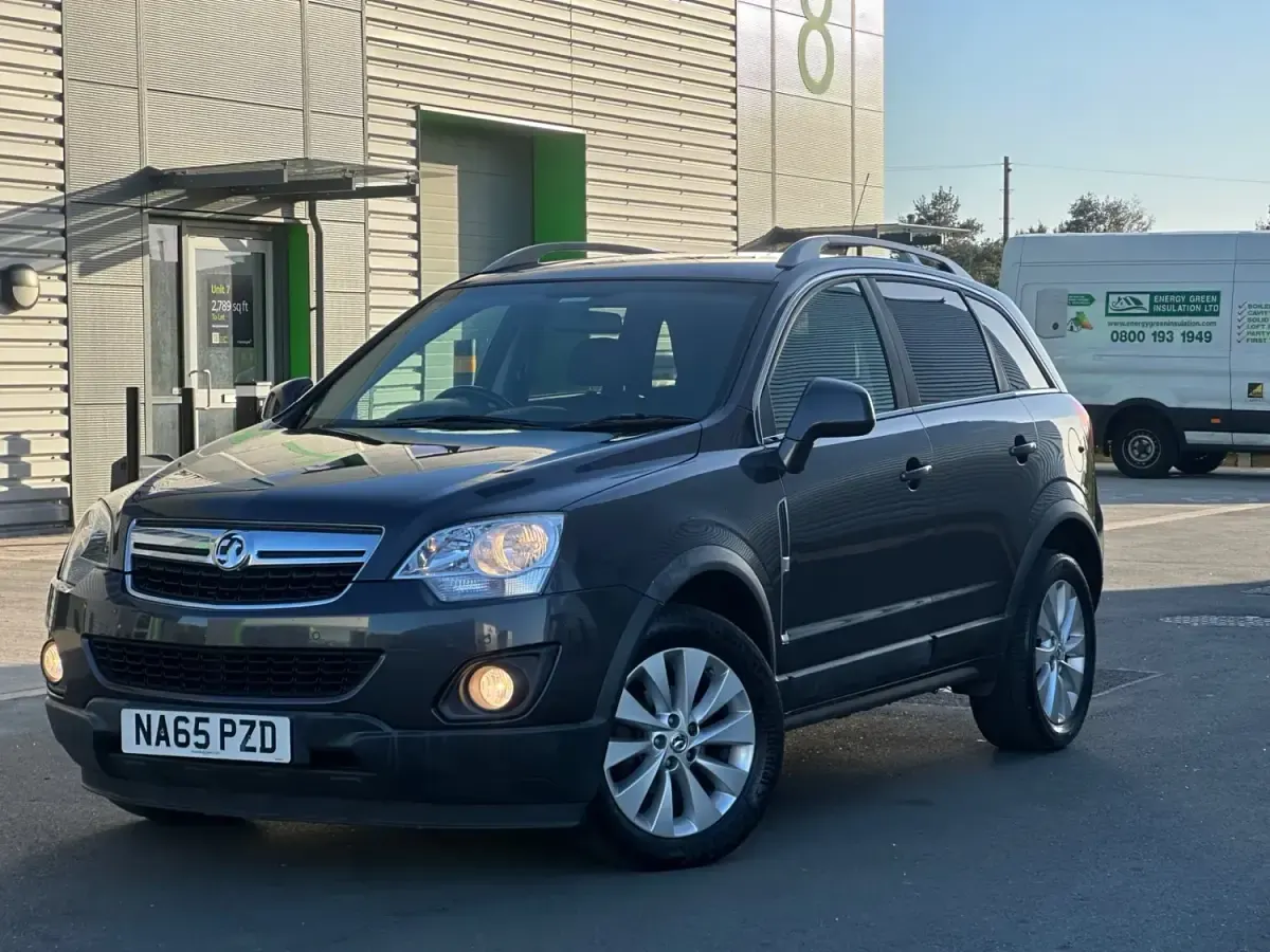 Begagnad Vauxhall Antara 163 HK (119 kW) 2015 Grå SUV