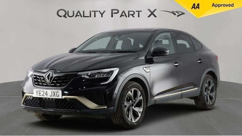 Begagnad Renault Arkana Engineered 2024 Svart SUV