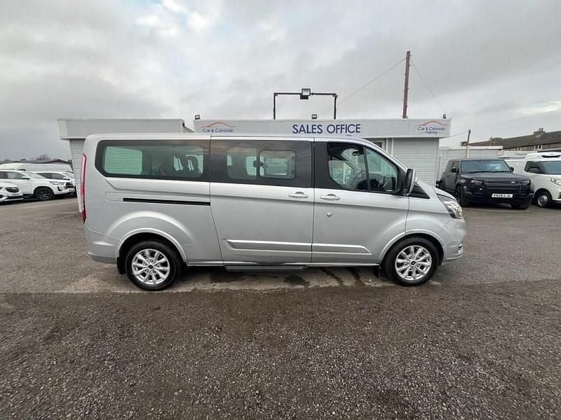 Used Ford Tourneo Custom Titanium 130 HP (95 kW) 2022 Silver Van