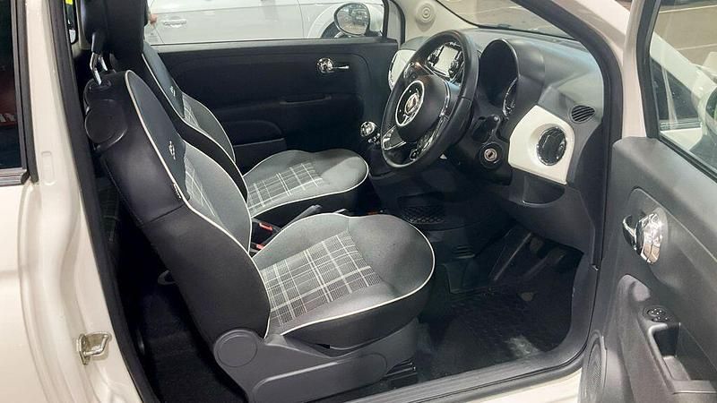 Used Fiat 500 Lounge 69 HP (50 kW) 2017 White Hatchback