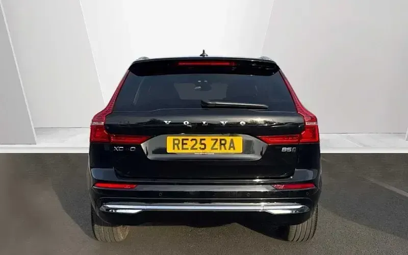 Used Volvo XC60 Ultra 250 HP (183 kW) 2025 Black SUV