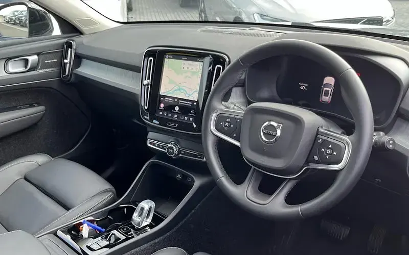 Used Volvo XC40 Ultra 163 HP (119 kW) 2026 Grey SUV