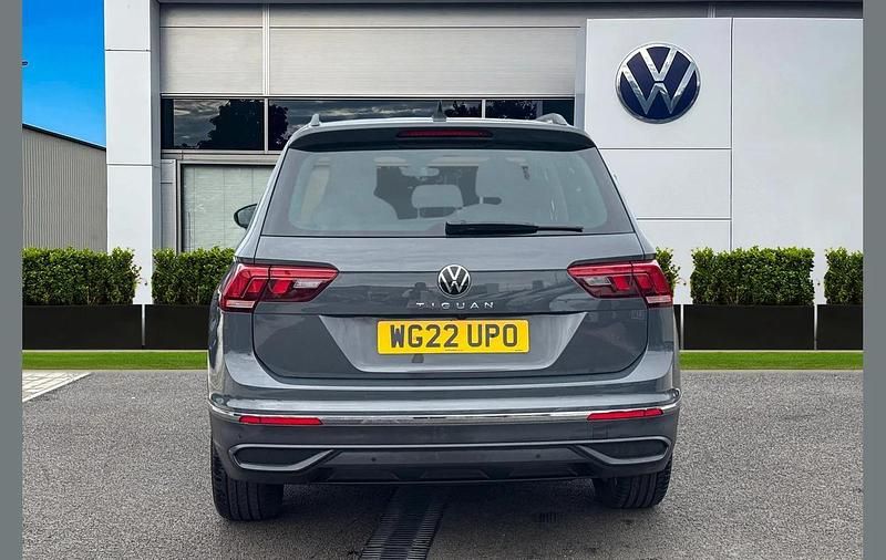 Used VW Tiguan Life 150 HP (110 kW) 2022 Grey SUV