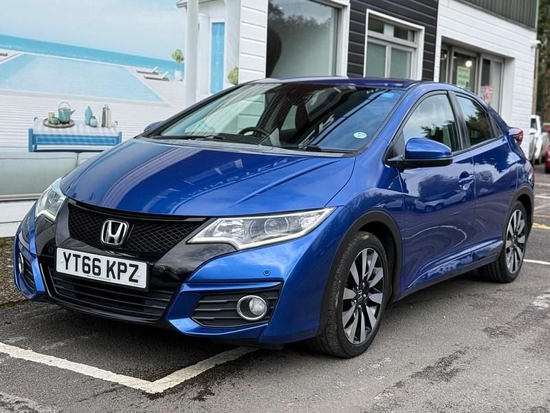 Used Honda Civic SE Plus 100 HP (73 kW) 2016 Blue Hatchback