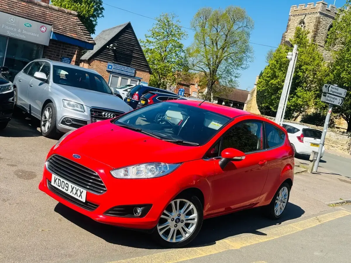 Used Ford Fiesta Zetec 2014 Red Hatchback