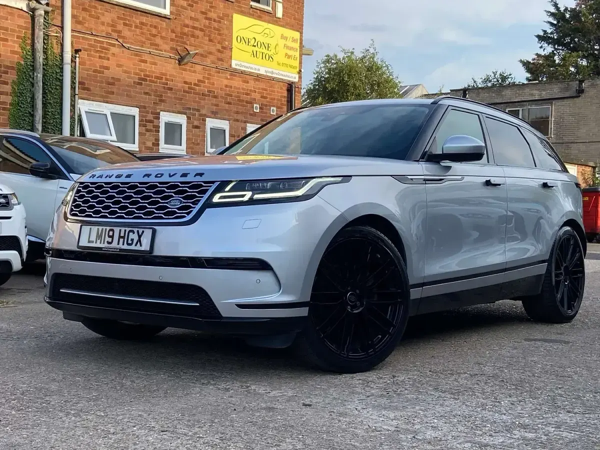 Used Land Rover Range Rover Velar S 275 HP (202 kW) 2019 Silver SUV