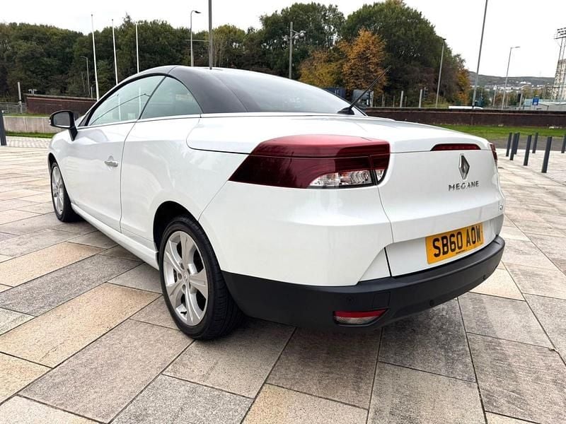 Used Renault Mégane Cabriolet Dynamique 2010 White Cabriolet