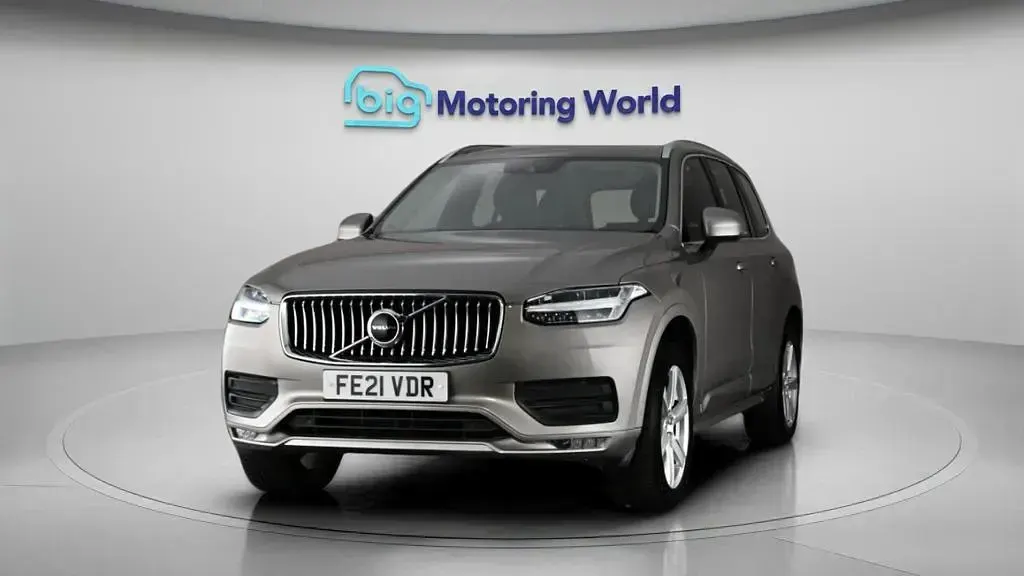 Used Volvo XC90 Momentum 235 HP (172 kW) 2021 Grey SUV