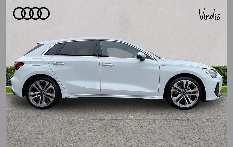 Used Audi A3 S-Line 147 HP (108 kW) 2025 White Hatchback