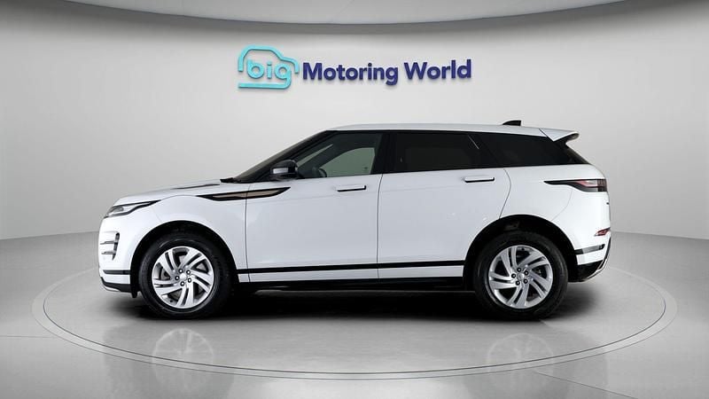 Used Land Rover Range Rover evoque R-Dynamic 207 HP (152 kW) 2022 White SUV