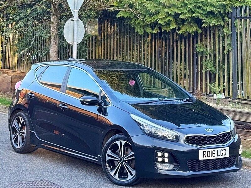 Black Used 2016 Kia Ceed 2 Hatchback | £5,295 (Fair price) - Image 1/4