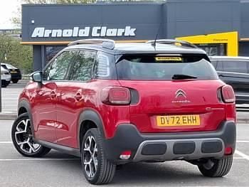 Used Citroën C3 Shine 110 HP (80 kW) 2022 Red Hatchback