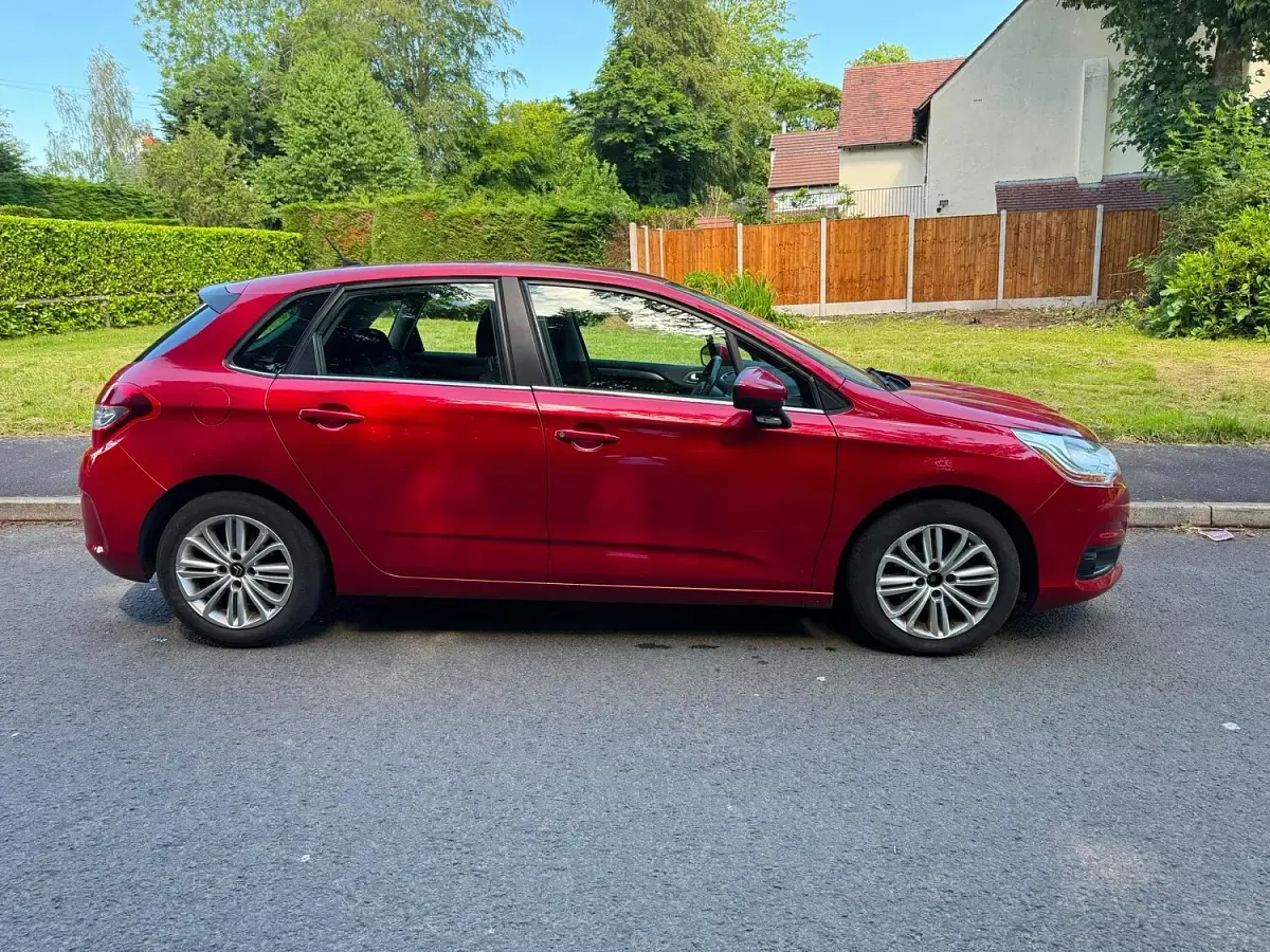 Used Citroën C4 Start 115 HP (84 kW) 2014 Red Hatchback