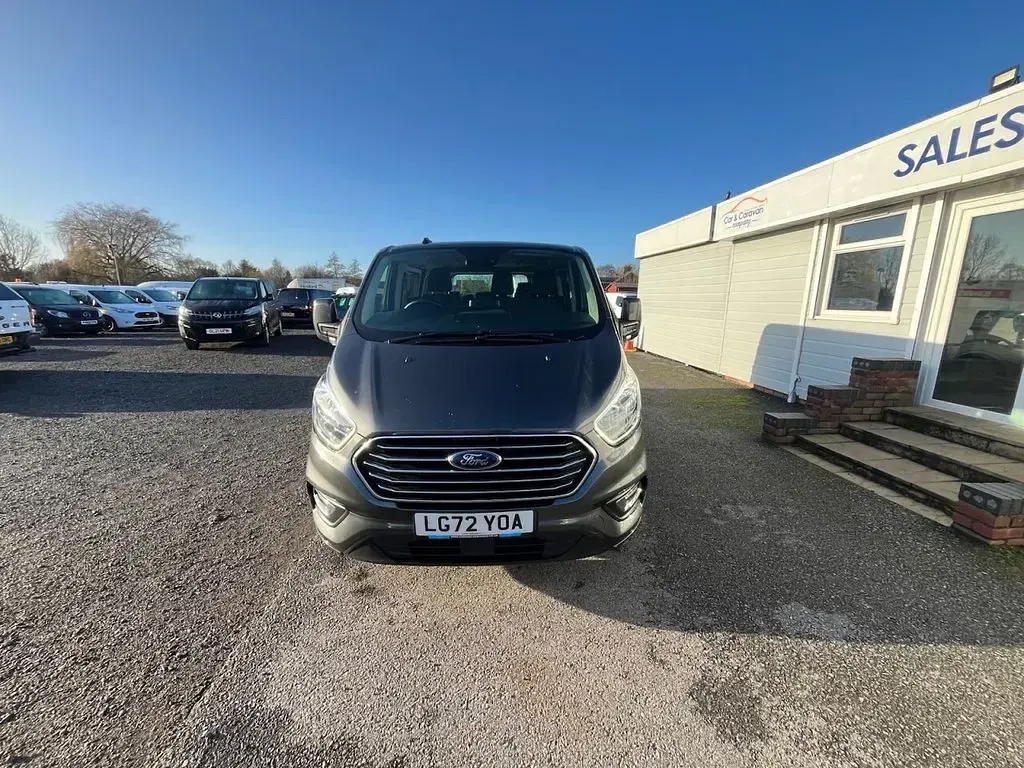 Used Ford Tourneo Custom Titanium 130 HP (95 kW) 2022 Grey Van