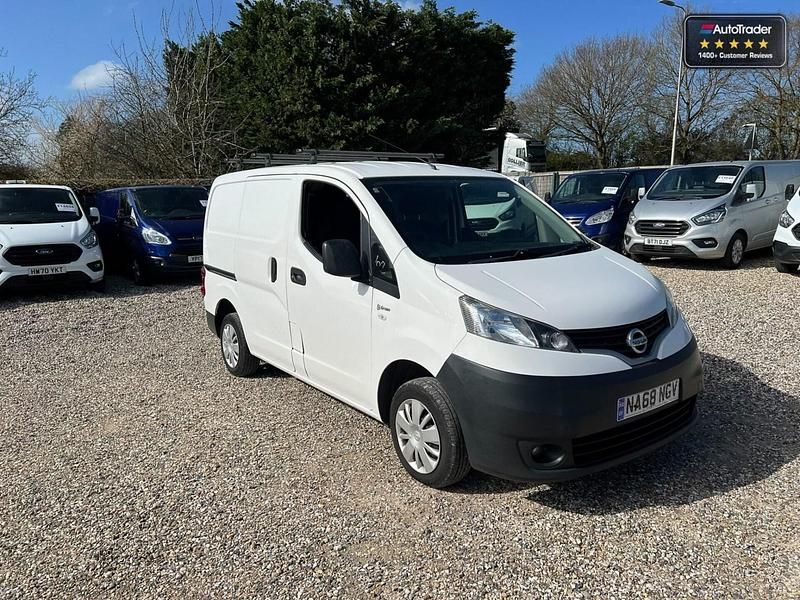 Used Nissan NV200 Acenta 2018 White MPV