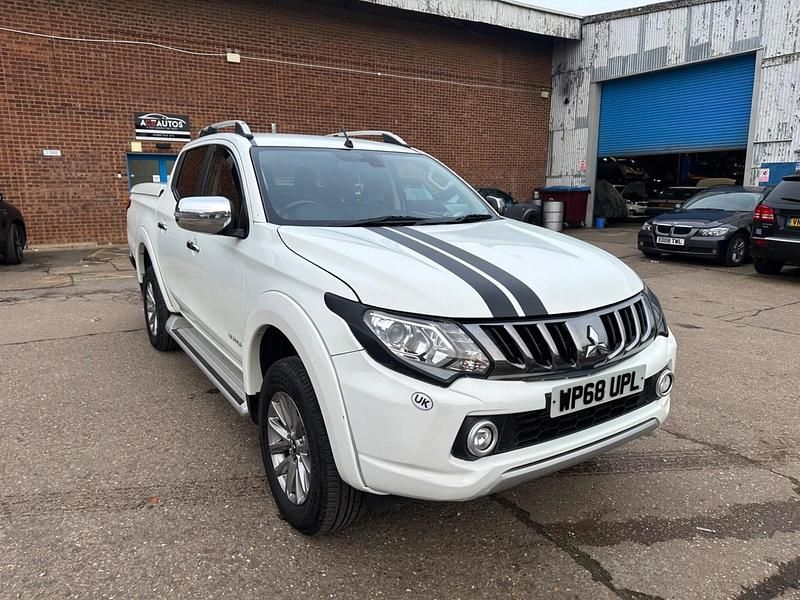Used Mitsubishi L200 Warrior 2018 White Pickup