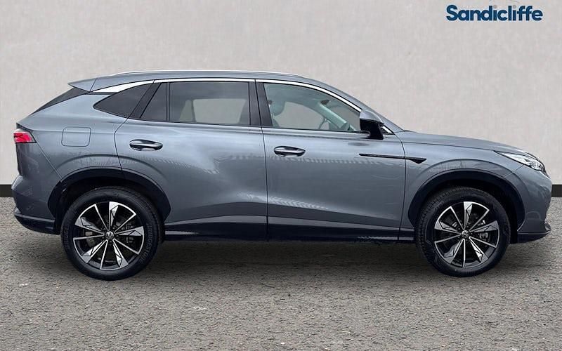 Usado MG HS Trophy 224 HP (164 kW) 2026 SUV