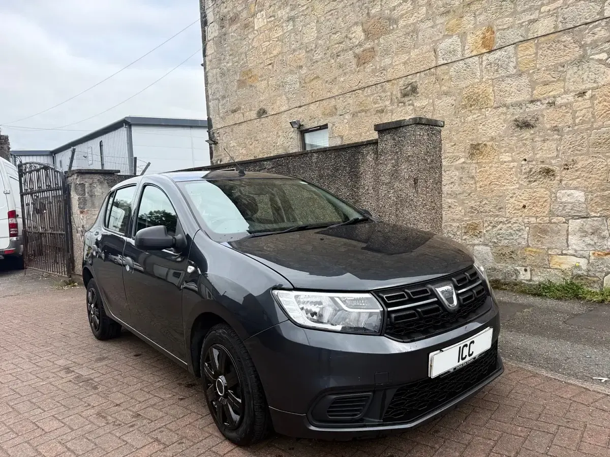 Used Dacia Sandero Ambiance 71 HP (52 kW) 2017 Grey Hatchback