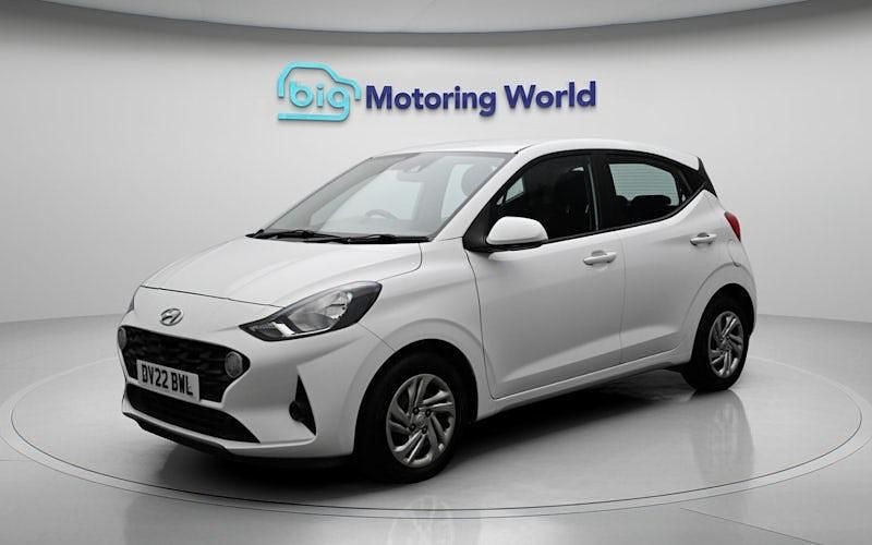 Gebraucht Hyundai i10 SE 67 PS (49 kW) 2022 Weiß Kleinwagen