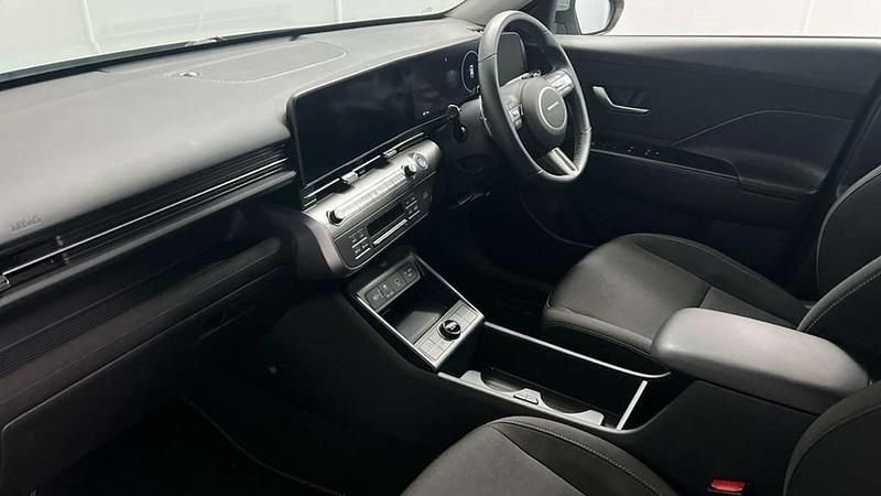 Used Hyundai Kona Advanced 139 HP (102 kW) 2024 Green SUV