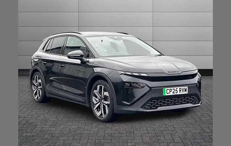 Black magic pearl effect New 2025 Skoda Elroq SportLine SUV | £34,500 (Fair price) - Image 1/4