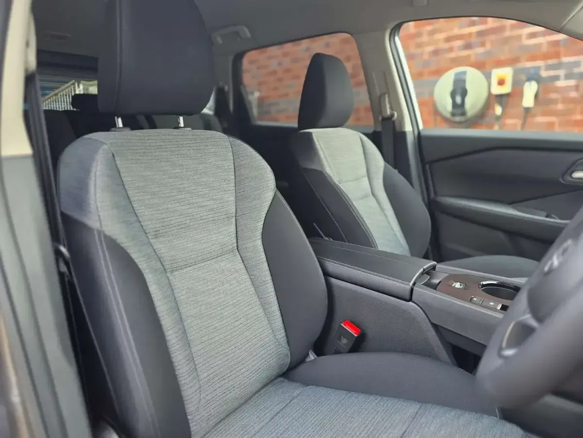 New Nissan X-Trail N-Connecta 204 HP (150 kW) 2026 Grey SUV