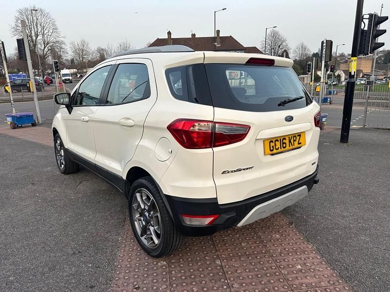 Used Ford Ecosport Titanium 125 HP (91 kW) 2016 White SUV