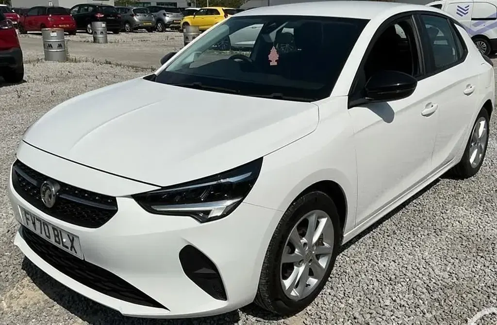 Used Vauxhall Corsa 75 HP (55 kW) 2020 Summit white Hatchback