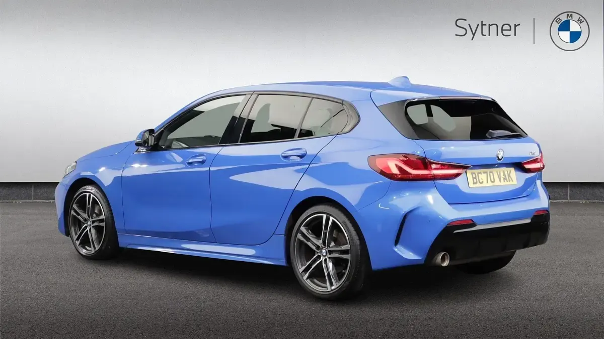 Used BMW 118 M Sport 138 HP (101 kW) 2020 Blue Hatchback