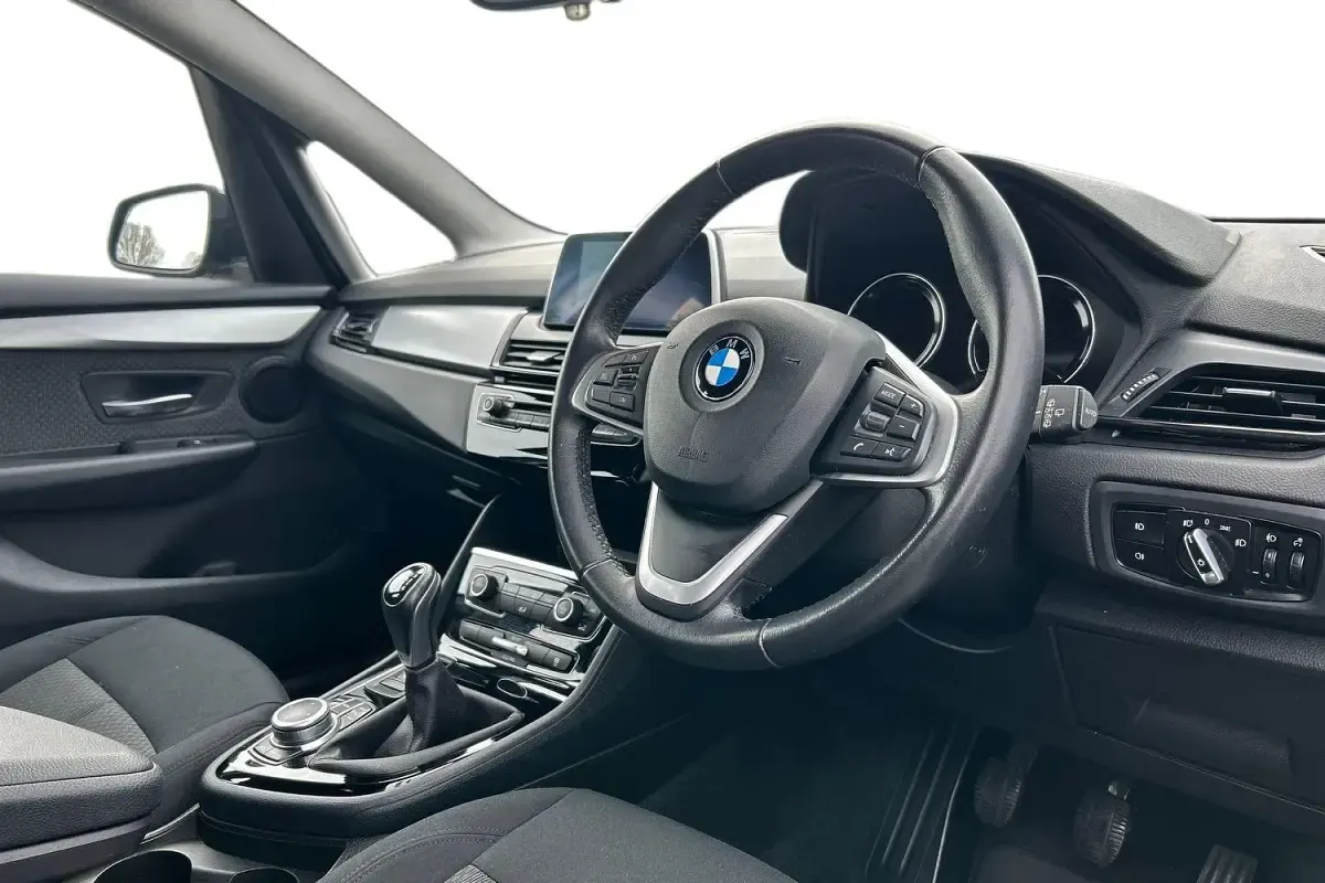 Usado BMW M140 Comfort Edition 140 CV (102 kW) 2019 Gris Utilitario