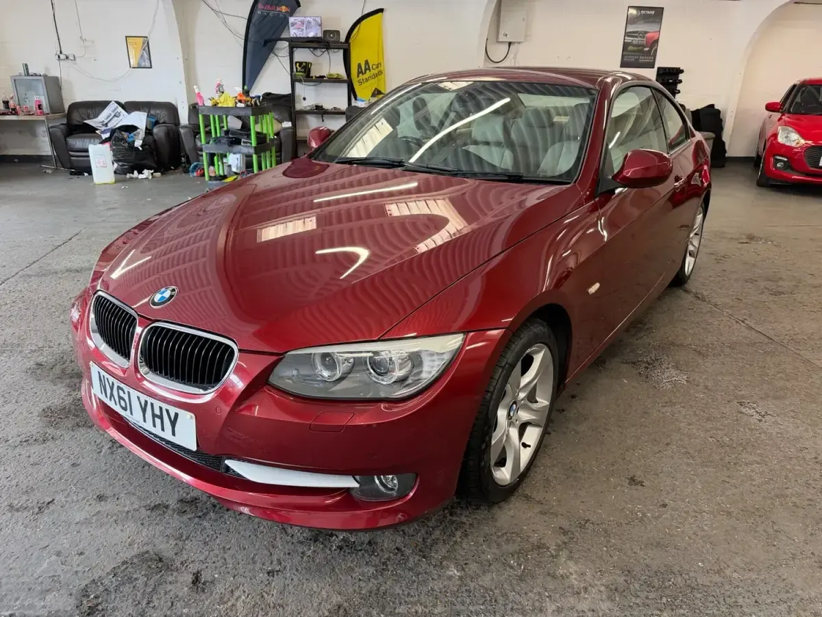 Used BMW 320 Lifestyle 2011 Red Coupe