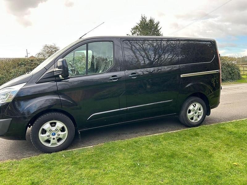Used Ford Transit Custom Limited 125 HP (91 kW) 2015 Black Van