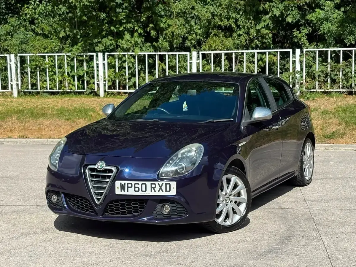 Used Alfa Romeo Giulietta Veloce 170 HP (125 kW) 2010 Blue Hatchback