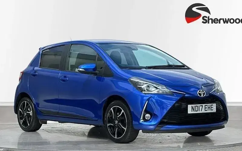 Used Toyota Yaris Design 111 HP (81 kW) 2017 Hatchback