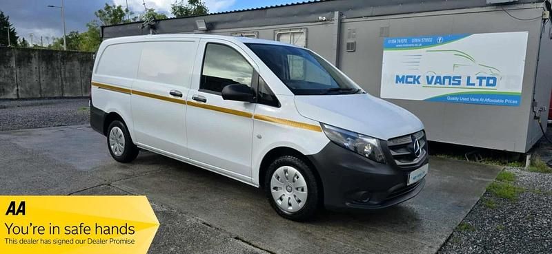 White Used 2019 Mercedes Vito MPV | £10,995 (Fair price) - Image 1/4