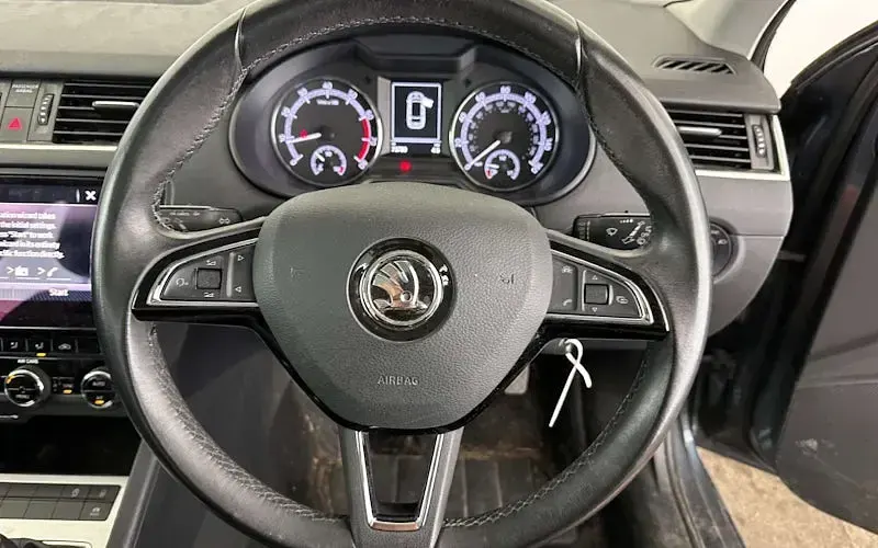 Used Skoda Octavia SE 150 HP (110 kW) 2017 Grey Estate